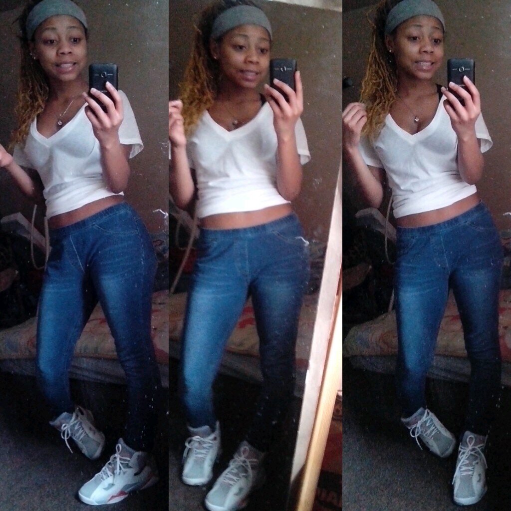 DeRon's Girlfriend (:
