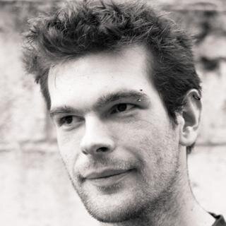 Web development, Photography, Music, Bikes,...