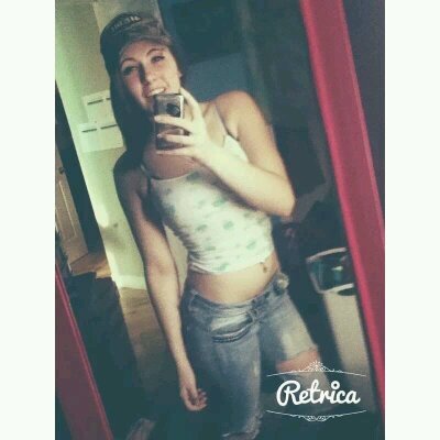 GilkerEmma's profile picture. inhale the good shit ' exhale the bullshit