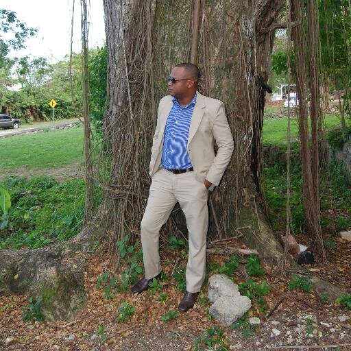 Warren R Dyer County Manager Proud Jamaican,Proud Husband, Poud Father & Outdoor Enthusiasts