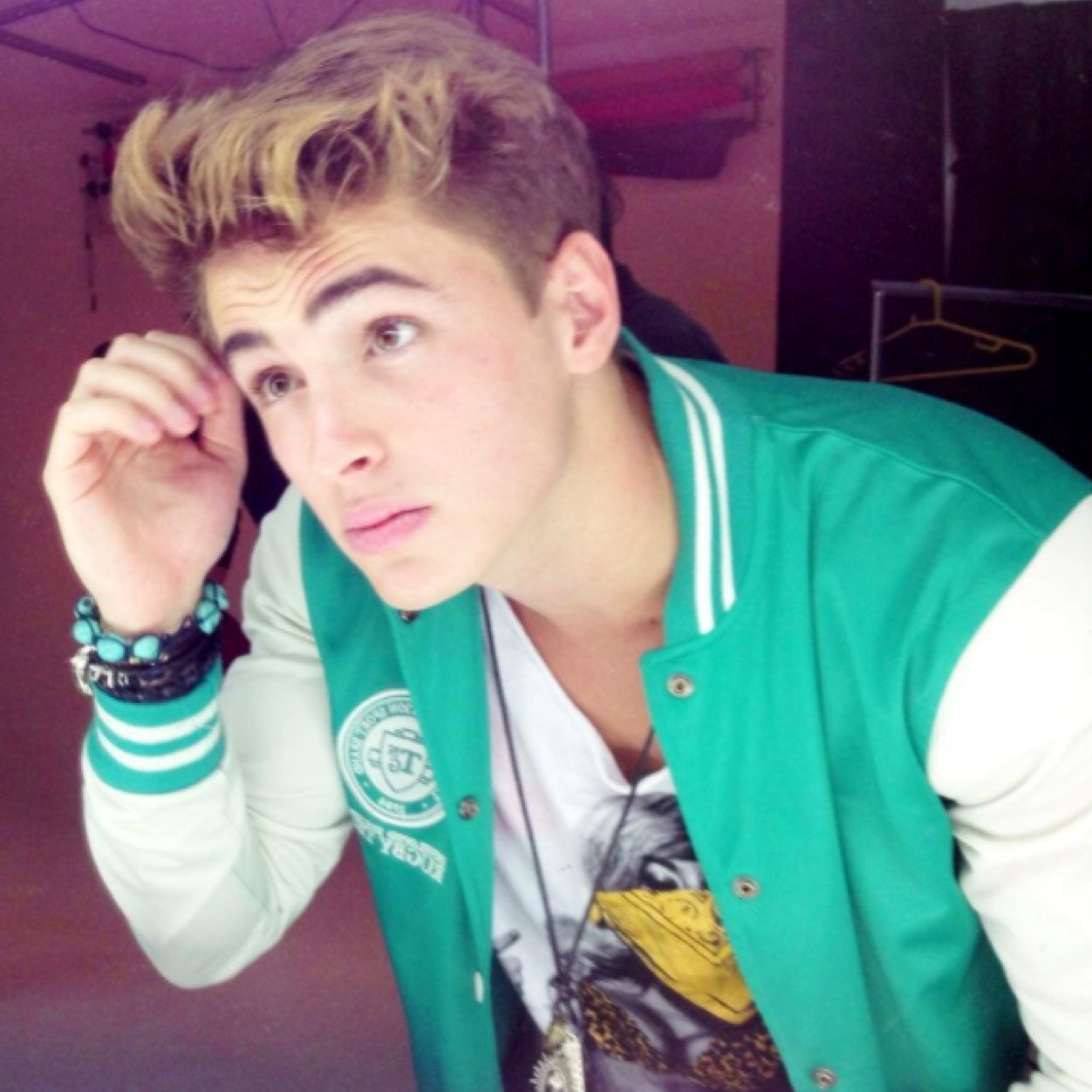 flybygama's profile picture. Eu amo a sua voz, seu sorriso me alucina! 1/3