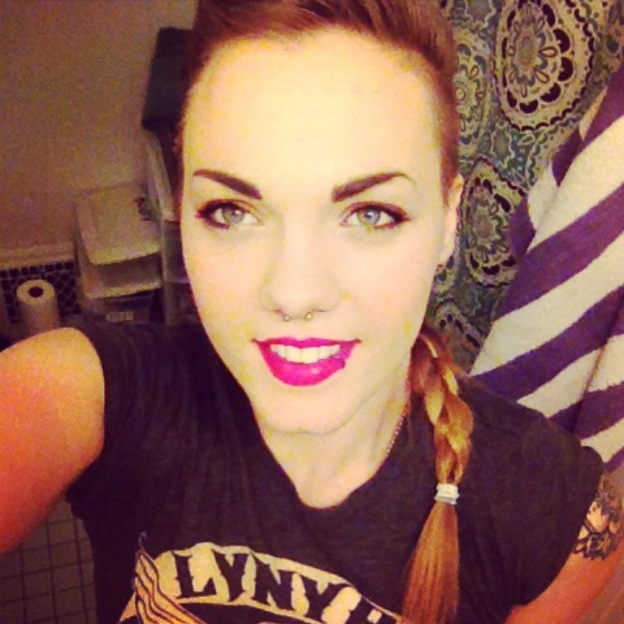 ogflowerchiildd's profile picture. STAY L0ST. 
✈️