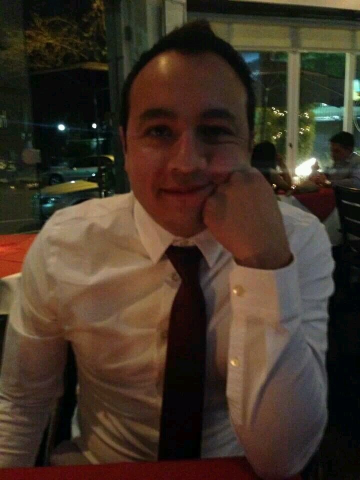 AlbertoMaciasP's profile picture. Just me...