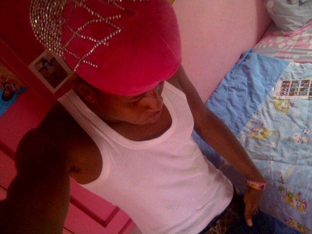 I don't mean 2 brag or let my pant sag, bt wat else can I do, wit dis much swag?!!! (Kurupt)
