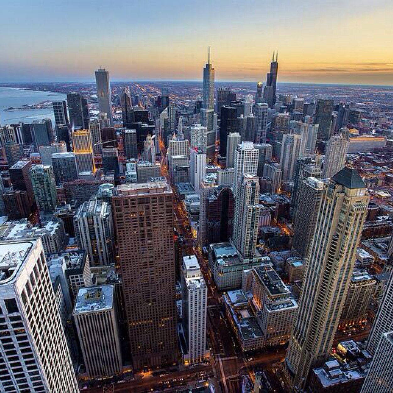 Tweeting #FunThingsToDo in #Chicago, Burbs, and Beyond!