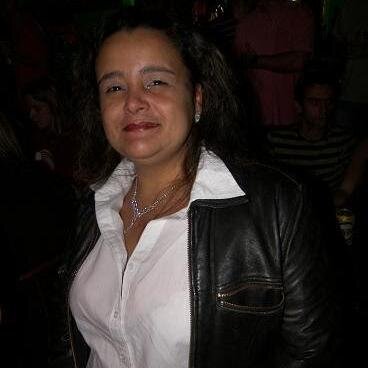 Aos que nao gostam de mim....
.
MORRE QUE PASSA!