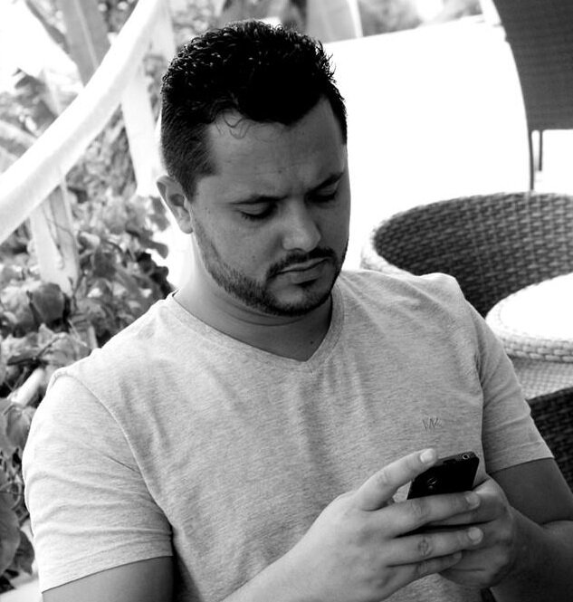 ThiagoAvi's profile picture. Relações Públicas