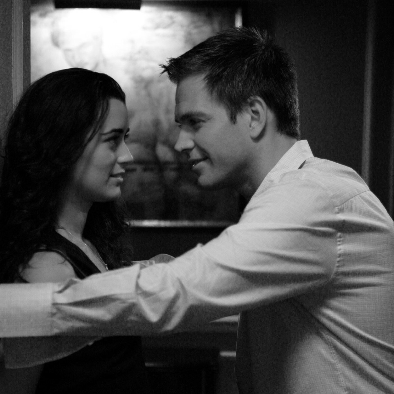 NCIS Freak; Obsessed with ncis and cote and michael are my faves ever✌️