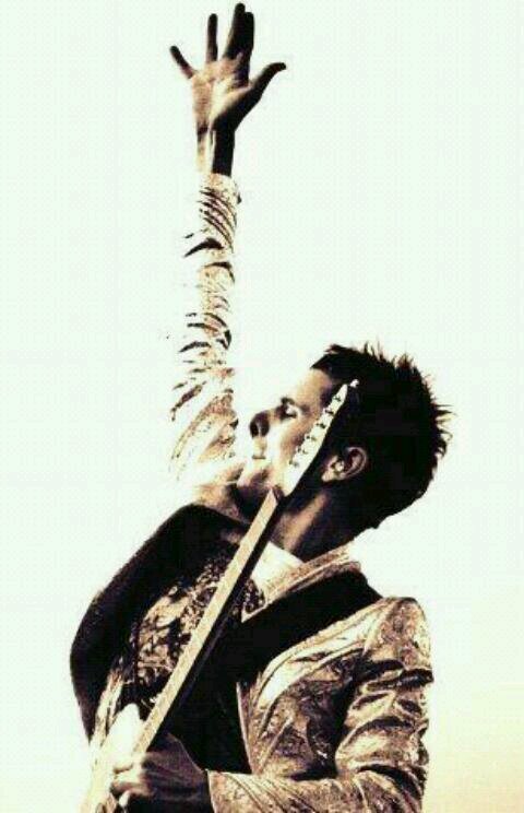 Erase all the memories, they will only bring us pain, proclaim eternal victory and tonight we can truly say together we're invincible.