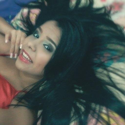 Ame a Deus sobre todas as coisas *-* 
http://t.co/hePwIRScVk
