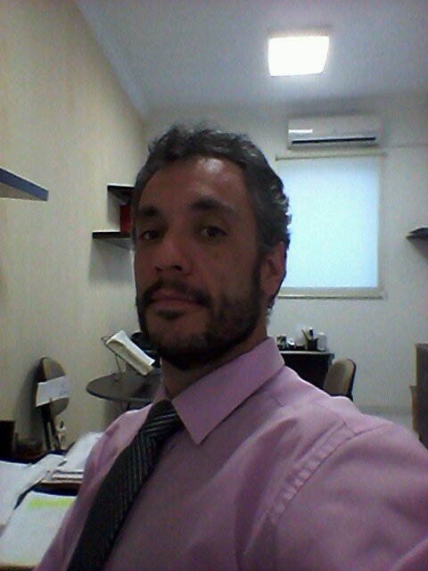 CEBarbieri's profile picture. Advogado