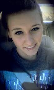 kikatea760's profile picture. A veces tenemos que aceptar que hay personas que se quedan en nuestro corazon, aunque no se queden en nuestra vida.