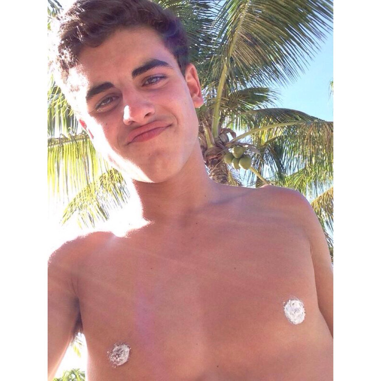 Follow @matthewhoa bc this acc is inactive please & thanks ily