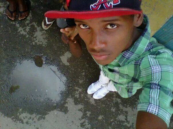 DencFeliz's profile picture. 