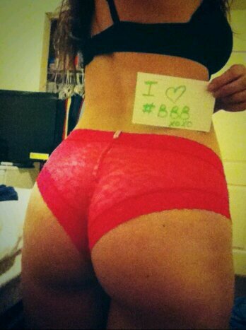 19 YEAR OLD CASH GETTA - #BBB - BIG BOOTY BITCHES - JOIN THE MOVEMENT - GROUPIES WELCOME - DM PICS FOR ANON POST INCLUDE @ NAME FOR MENTION -