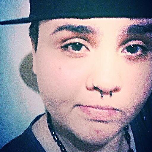 luuana_mk's profile picture. Livre pra poder sorrir, sim.
Livre pra poder buscar o meu lugar ao sol..