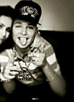 o gordo saraduh , que comi 4 pão , e que conquistou meu coração ❤ GUI MANDOU BEJO PRA MIN DIA 16.01.14 ❤ @mcgui_oficial ❤