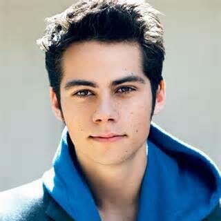 {single} in teen wolf ,looking for cute or even sexy ladies, like to party.im a flirty guy