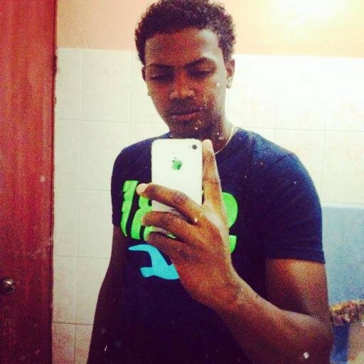 Snaikermartinez's profile picture. x_x VERDADERO principe (black) classic  
 ♥.♥( true owner of my life)  #MORENA mee #MOTHER  ♥__♥ profession - #CAPO http://t.co/xwsWv20hh7
