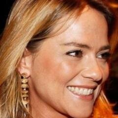 Twitter Oficial da atriz Viviane Pasmanter. No ar na Novela Em Família.
