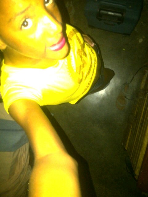 Soy muy amable sincera me gusta tener muchos amigos y yo amo a romeo y mucho mas a justin bieber