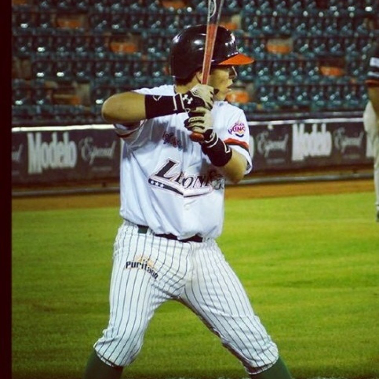 Provenientes del cielo, residentes en la tierra.... Baseball player