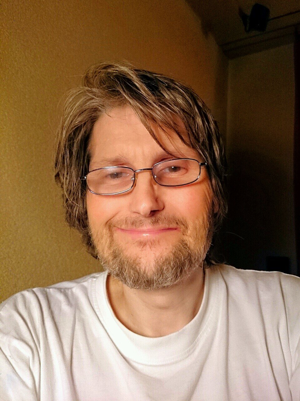 robotit9966's profile picture. 