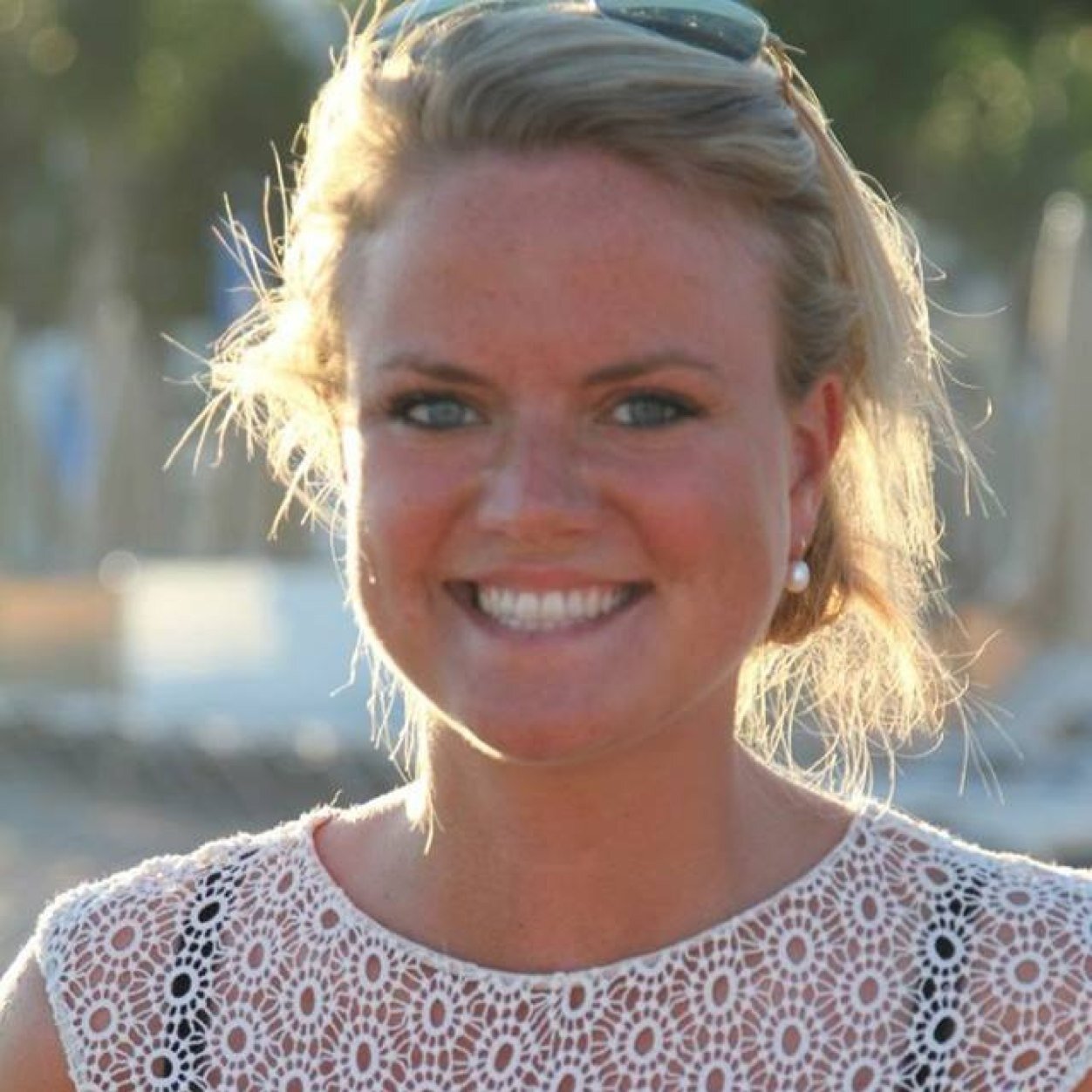 celinevanrij's profile picture. | Customer experience Journey mapping | Social | Customer service