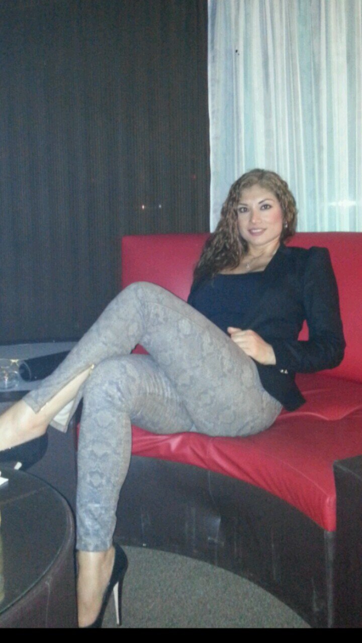 Soy una Mujer que sabe lo que quiere en la vida.. Alegre, Paciente y Perseverante...Amo a Naranjos y lo quiero ver mejor !!!