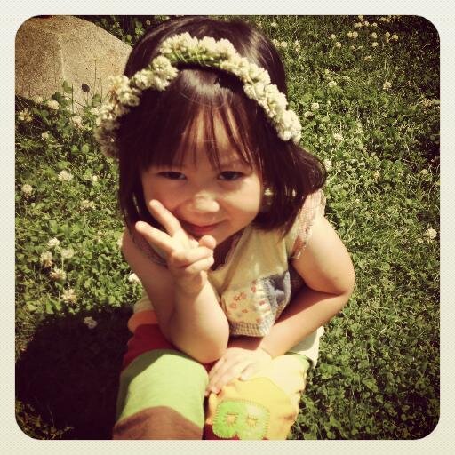 f_winterdesign's profile picture. 西村 冬（旧姓／仕事名）グラフィックデザイナー。2008年よりチバの住人になりました。