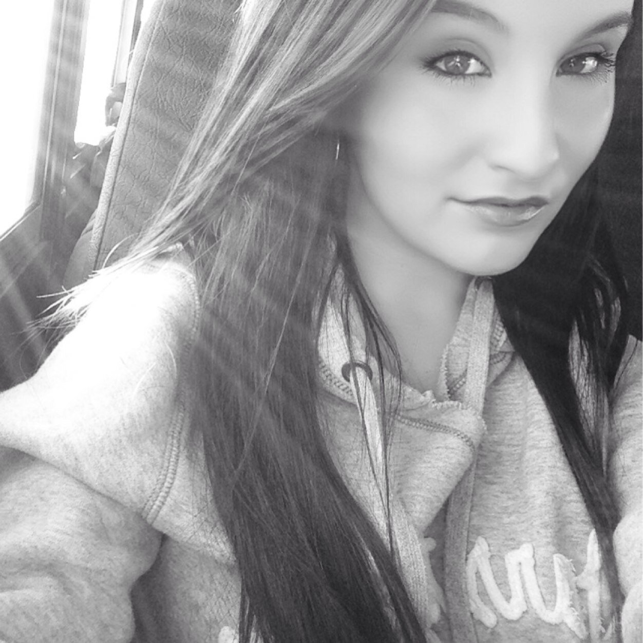 Follow me on Instagram also! @hollybre