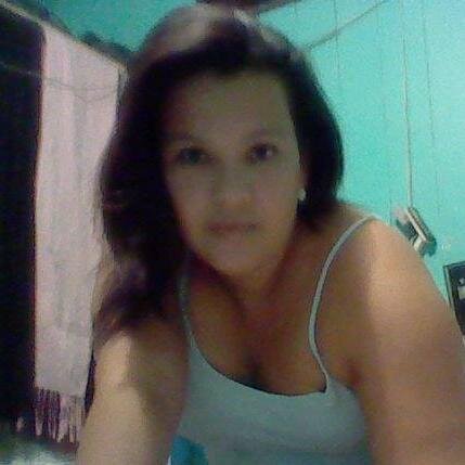 soy una persona extrovertida, intento vivir tranquila y feliz