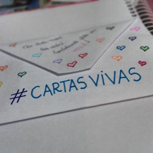 O projeto Cartas Vivas te incentiva a escrever cartas de amor, anônimas ou não, e deixá-las em qualquer lugar público! :)