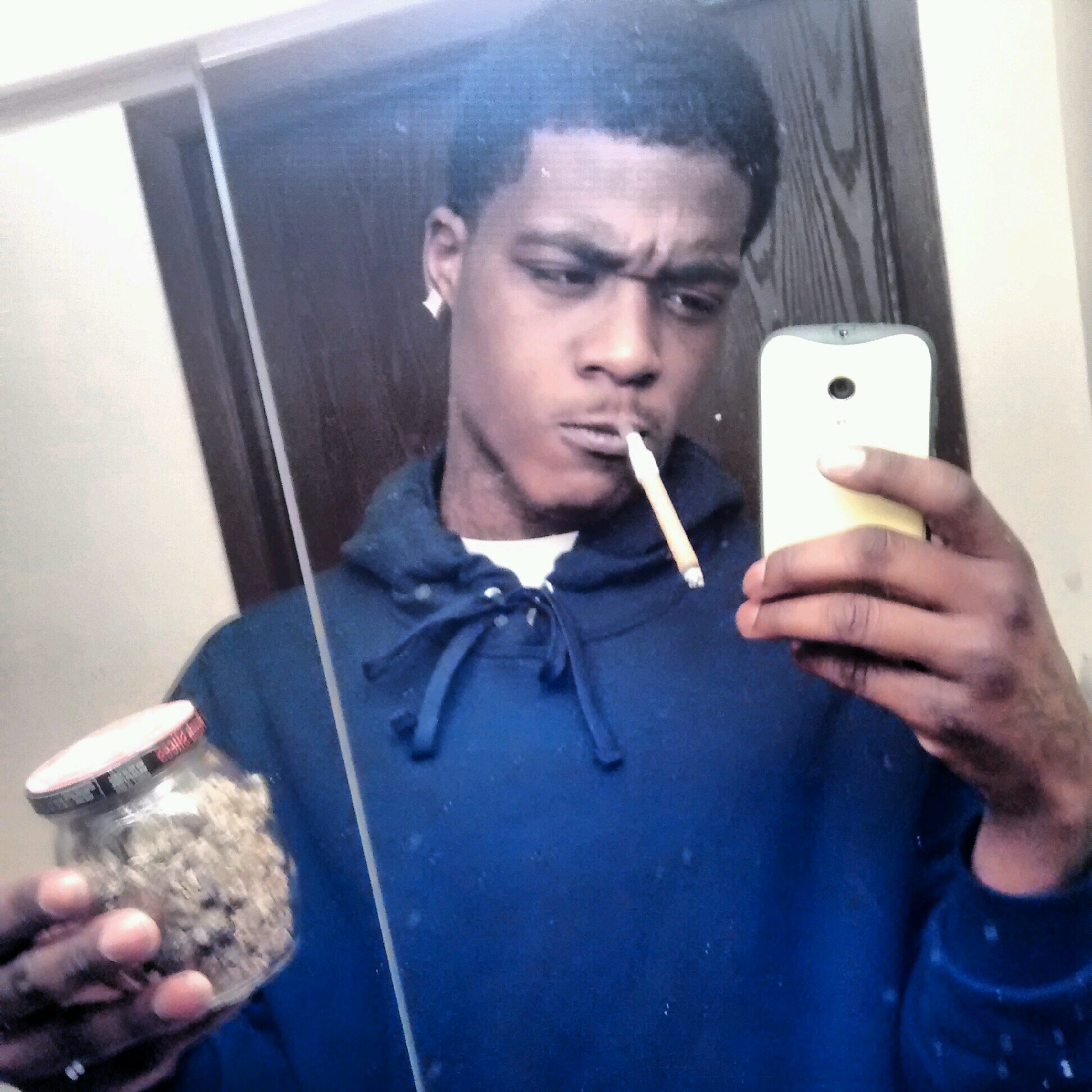 S.MGMK YUng MAN  TRYna GEt it bY aLL means