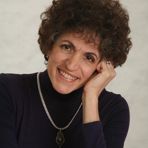 Rosalyn Kahn  is an International  Tedx Speaker, Coach , Author and Professor of Communications