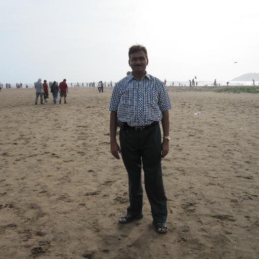 Hindustani, Ex-Banker, Observer, Love Travel