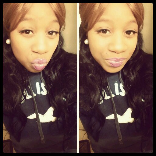 Just a young girl who's tryna make it in this DIRTY ASS WORLD stop✋ what youre doing and FOLLOW a boss