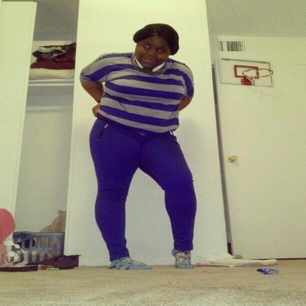 Kik me Liyahhhhh FMOI @Lick_me_b #SINGLE Tho
