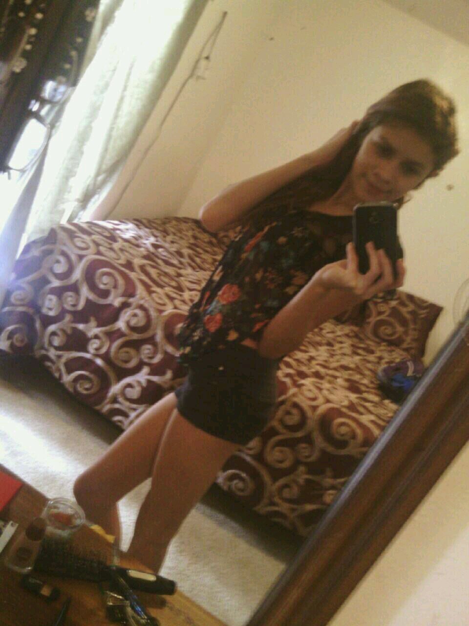 follow me & ill follow back.