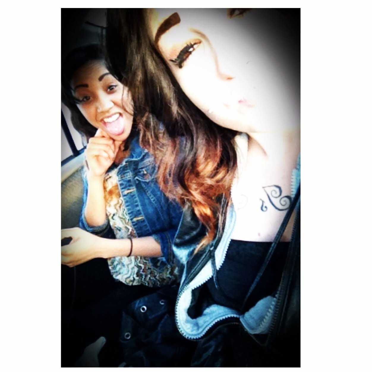 Follow me , & get to know me (: Bestfriend @ T H U G G I S H ♡ · http://t.co/4YBKIz0Soo