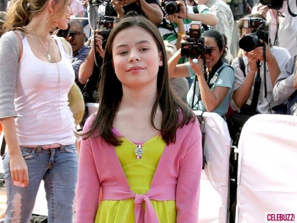 Miranda Cosgrove or die.