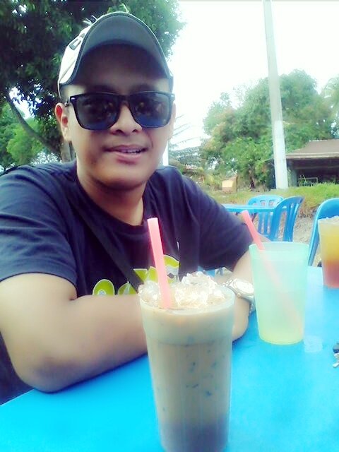 Ehh_Kau______'s profile picture. just be a friend , will you follow me back?  :')