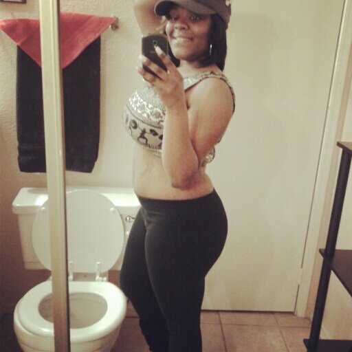 INSTAGRAM: @grannygotgrands
TWITTER: @GwenCovington
KIK: grannyblood