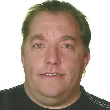 Author, Speaker, Entrepreneur Coach. Technology, Marketing, Advertising, Social Media, Apple fan and Father of 3 beauties.