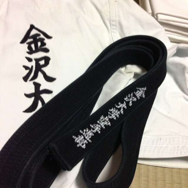 【場所】体育館2階ダンス室 【活動時間(学期期間中) 】(火)(金)18:30〜20:00 (水)16:30～18:15 (土)13:00〜15:00 無言フォロー失礼します🙇 ※水曜日の練習は、自主練習となります。 https://t.co/Cvn0R6b09U