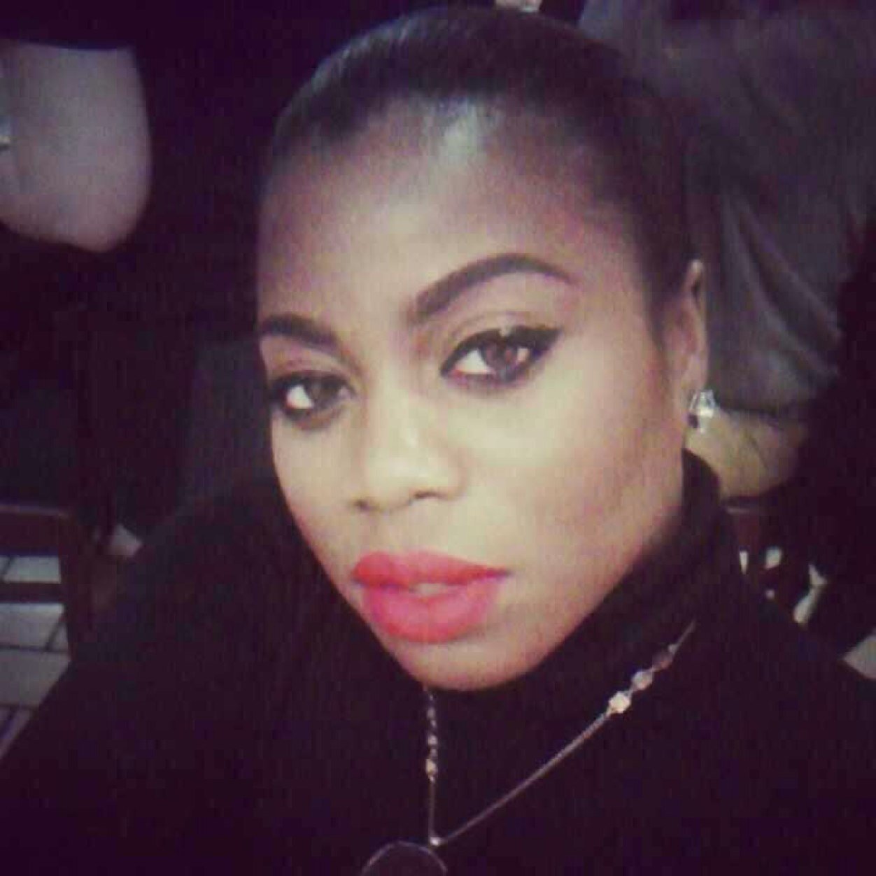 Singer, songwriter, licensed Cosmetologist. Mac Certified Makeup Artist.
