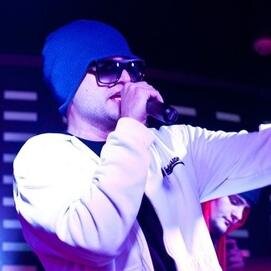 rom_BLACKBOX's profile picture. 