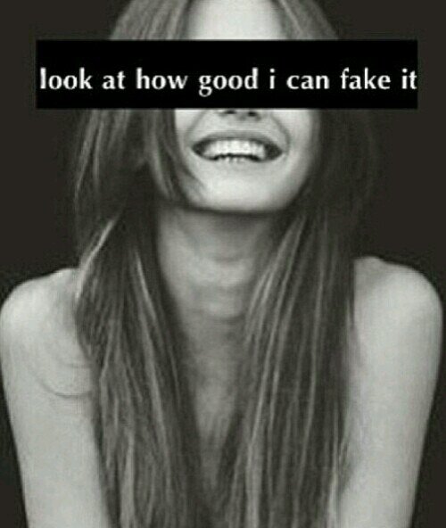 darklife_SH16's profile picture. 16. ¿Eres feliz o solo sonries? | SH | Sola en esto | Otra más que se crea otra cuenta para poder expresarse a sus anchas.