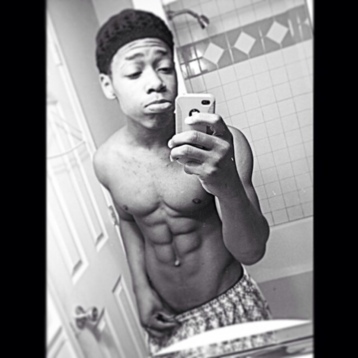 KentQuann's profile picture. I Am A Sinner • Kik - QuanteBoy • Instagram : @Quanquan_x • single & Im smackin Niqqas I swear to God