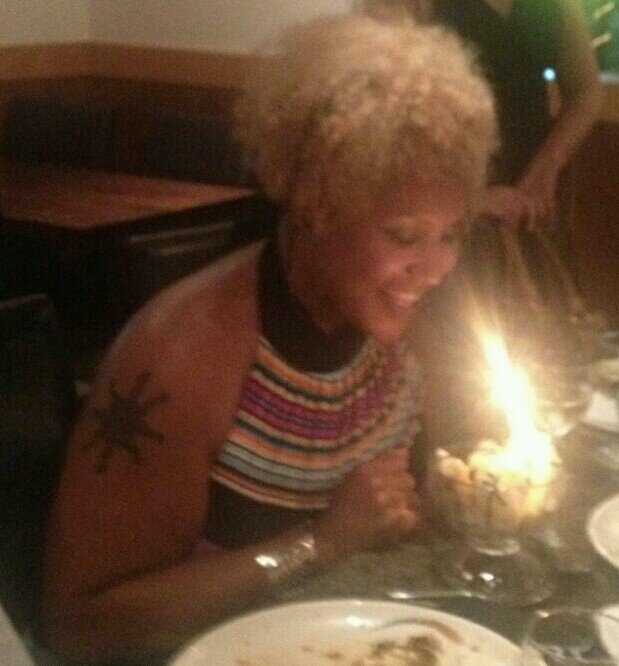 roxiness820's profile picture. NYGiants all dammmmmmmmm day! And YUP, I STILL worship @osiumenyiora!! #Sexiness